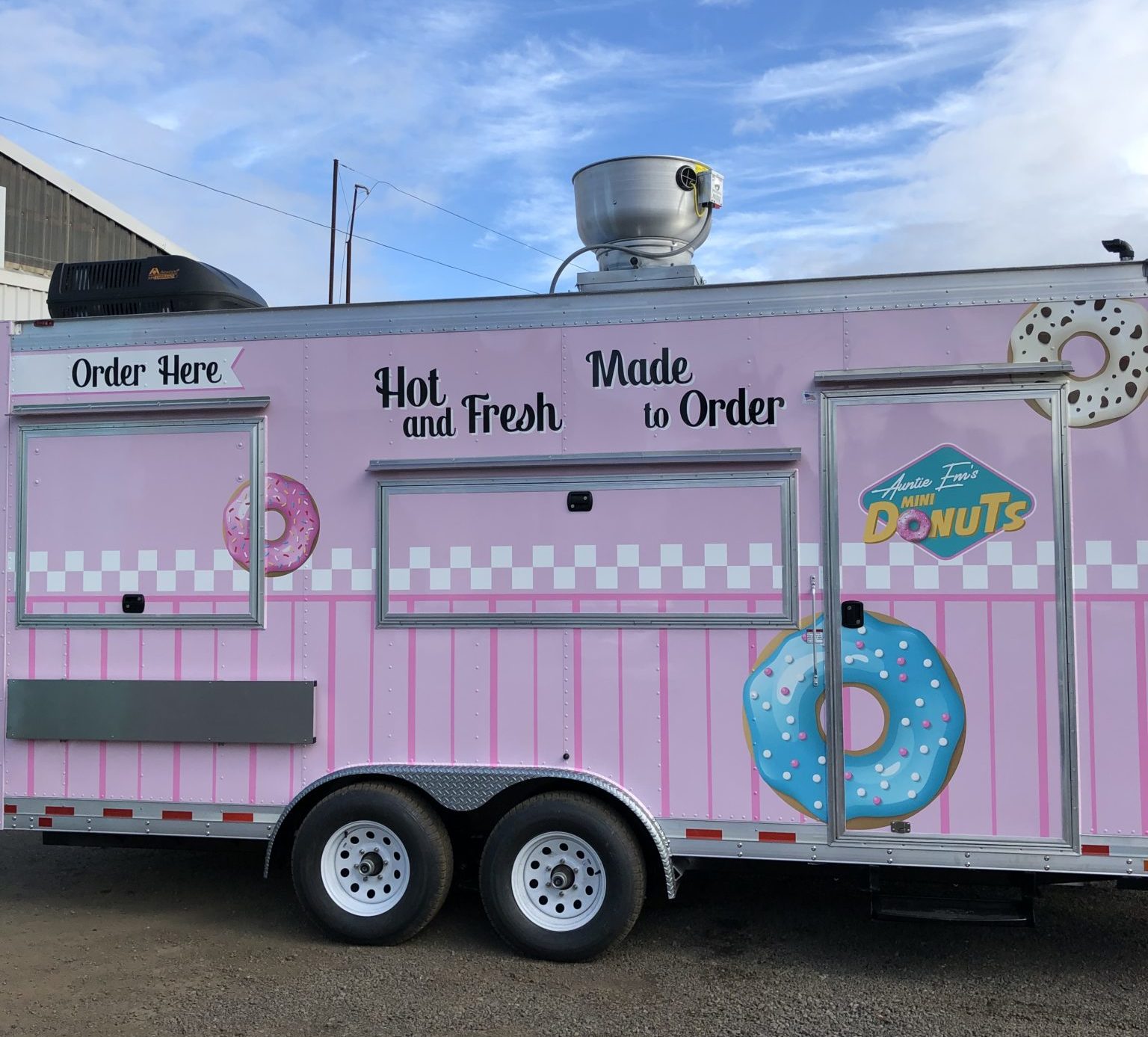 Tune Colorful Mini Mobile Store Trailer Customized for Hot Dog